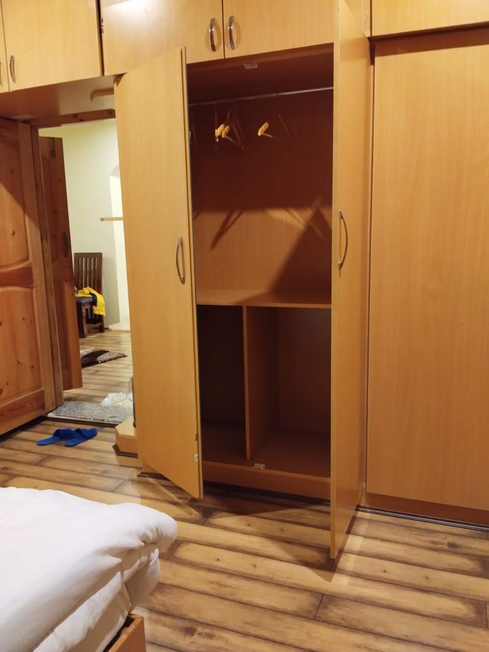 wardrobe