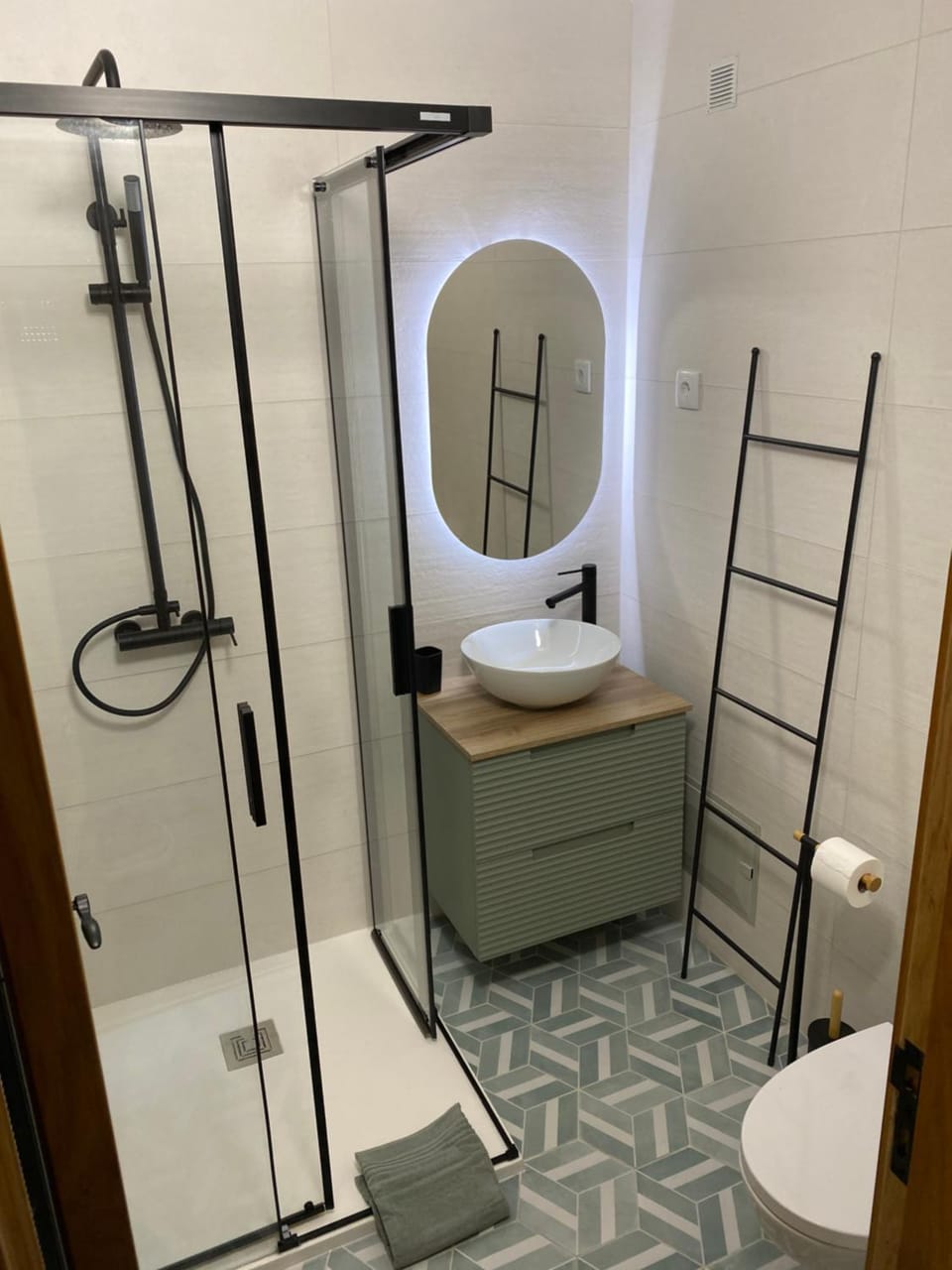 Shower, Bathroom