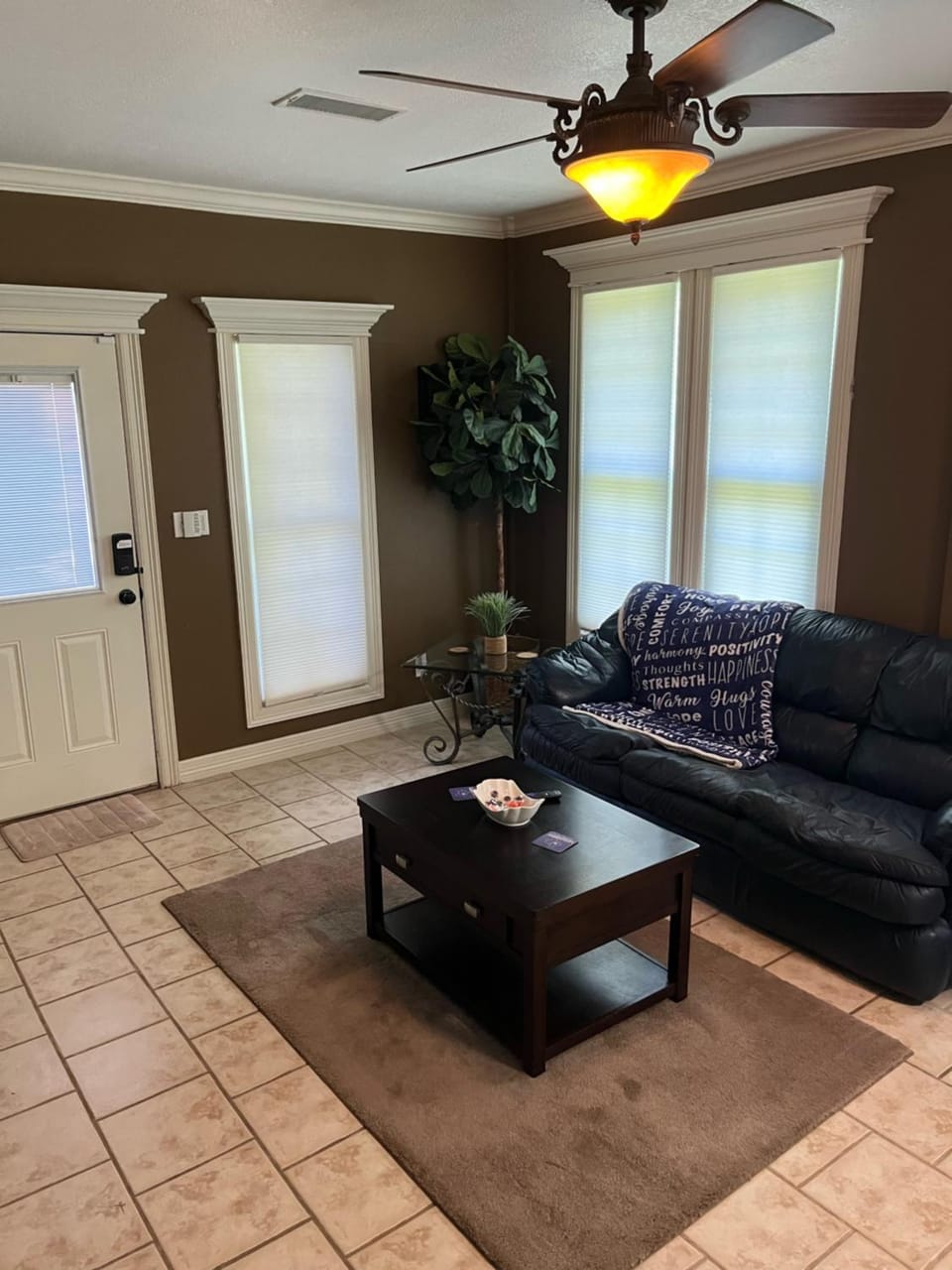 Living room, Seating area, fireplace
