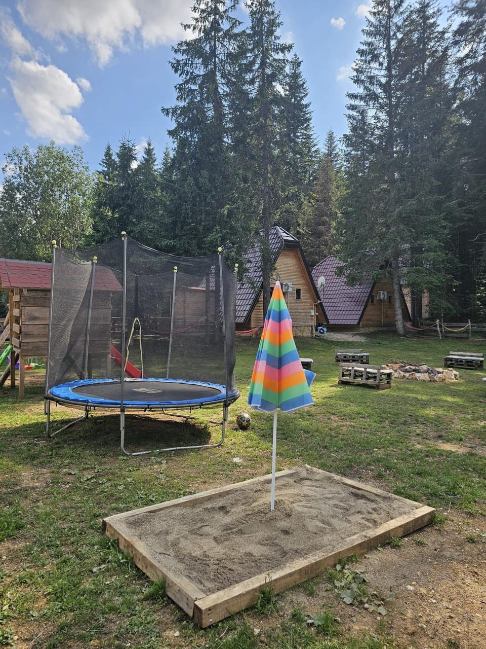 Oaza Jela House in Zlatibor District, Serbia