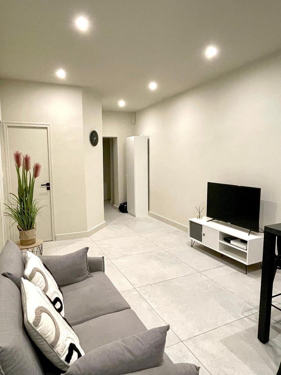 Communal lounge/ TV room, TV and multimedia, Living room