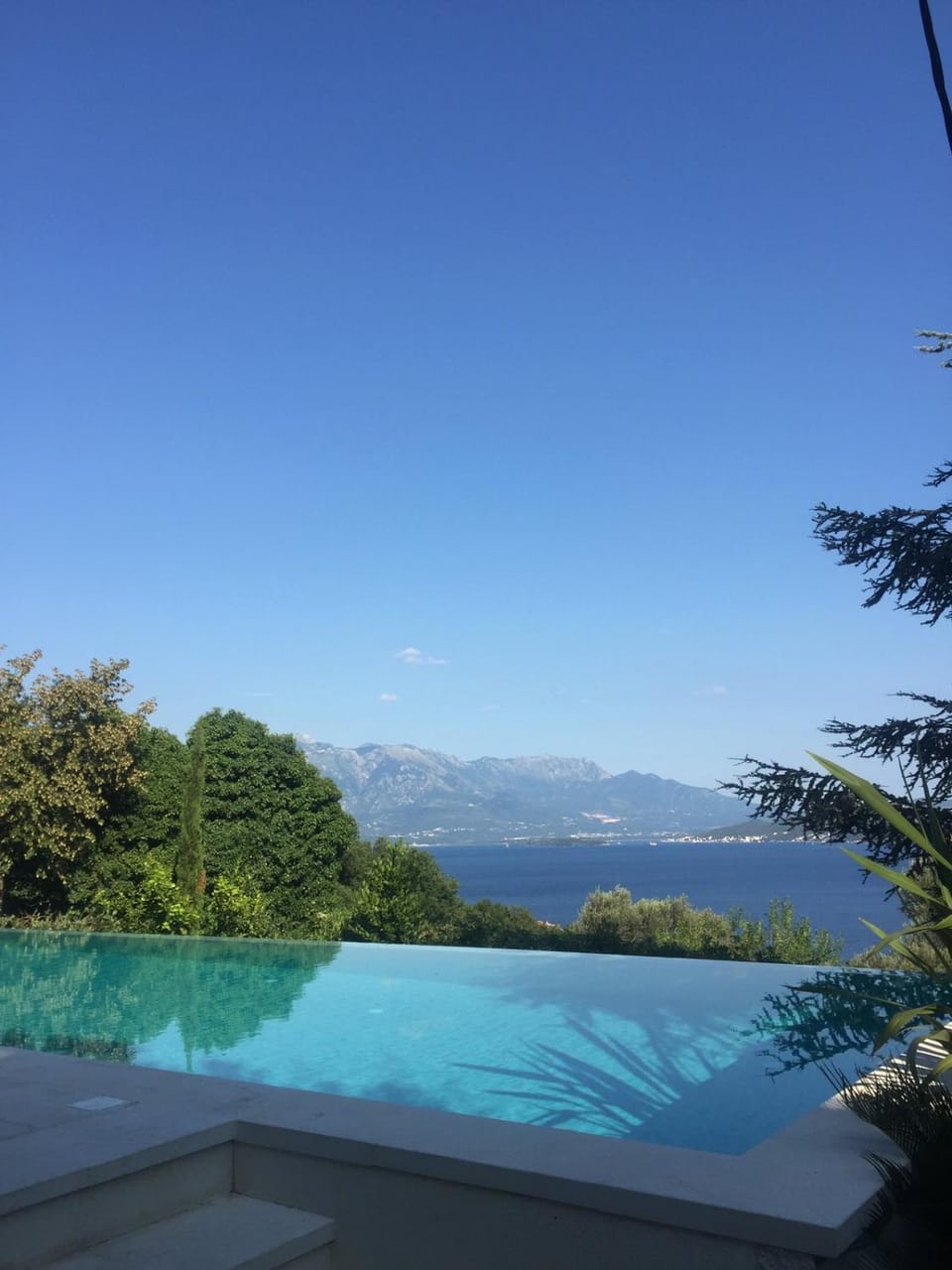 Nearby landmark, Day, Natural landscape, Mountain view, Pool view, Swimming pool