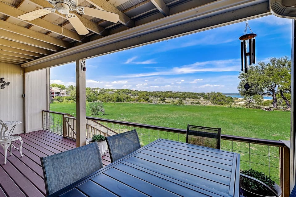 Venture in Adventures House in Point Venture