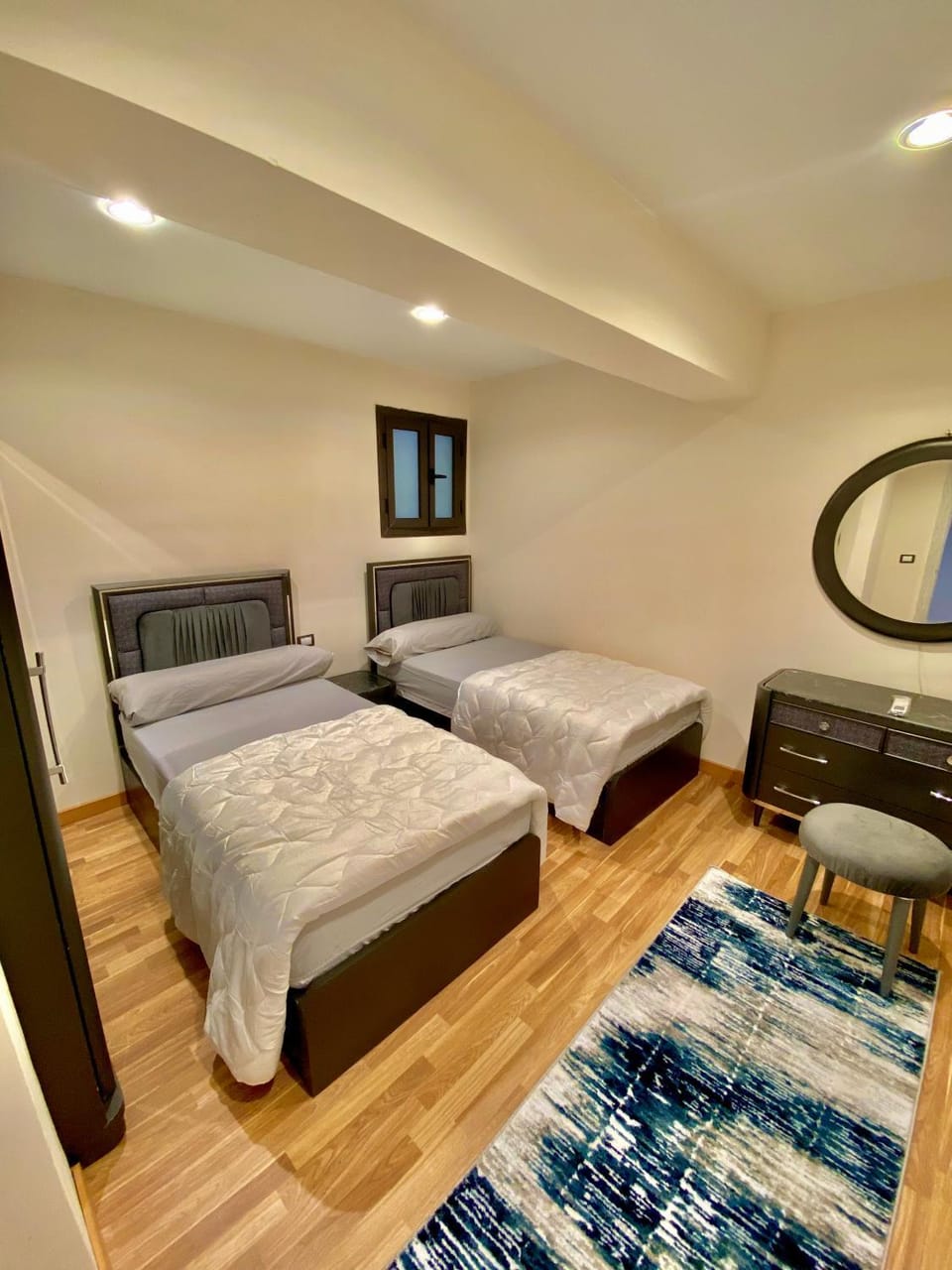 Bed, Photo of the whole room, Bedroom, wardrobe, air conditioner