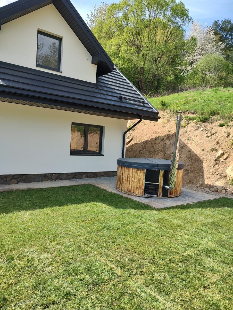 Property building, Spring, Day, Natural landscape, Garden