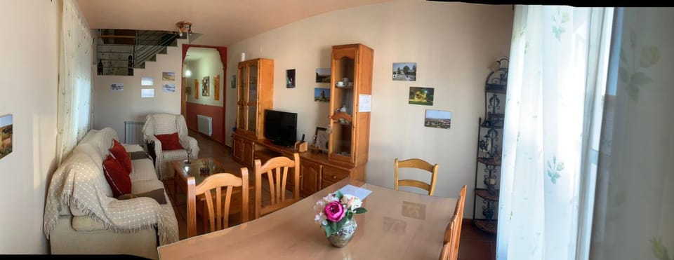 APARTAMENTO TURÍSTICO EL ESQUILÓN House in Sierra de Gata