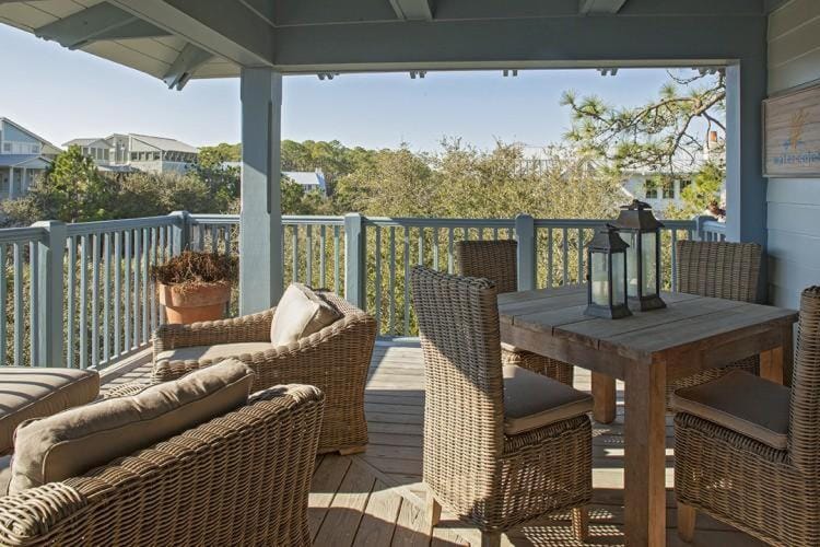 Beachy Bungalow House in Seaside