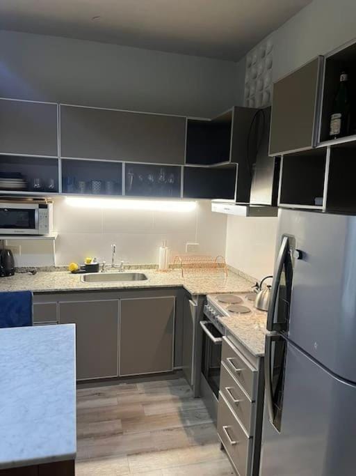Kitchen or kitchenette, minibar, pet friendly, stove