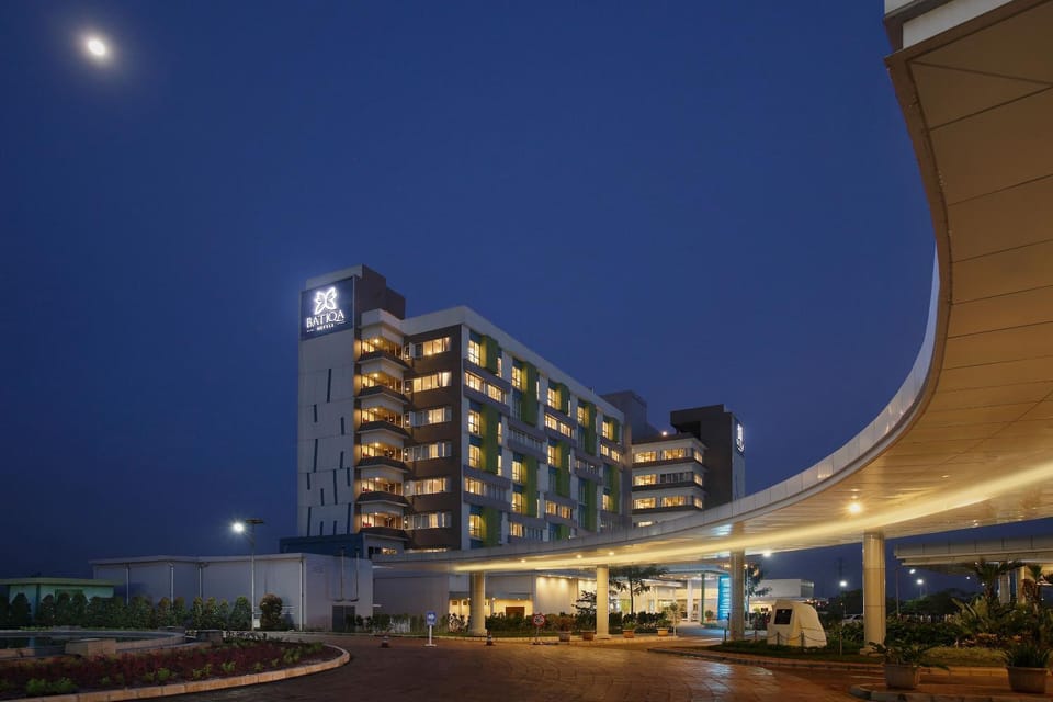 Facade/entrance