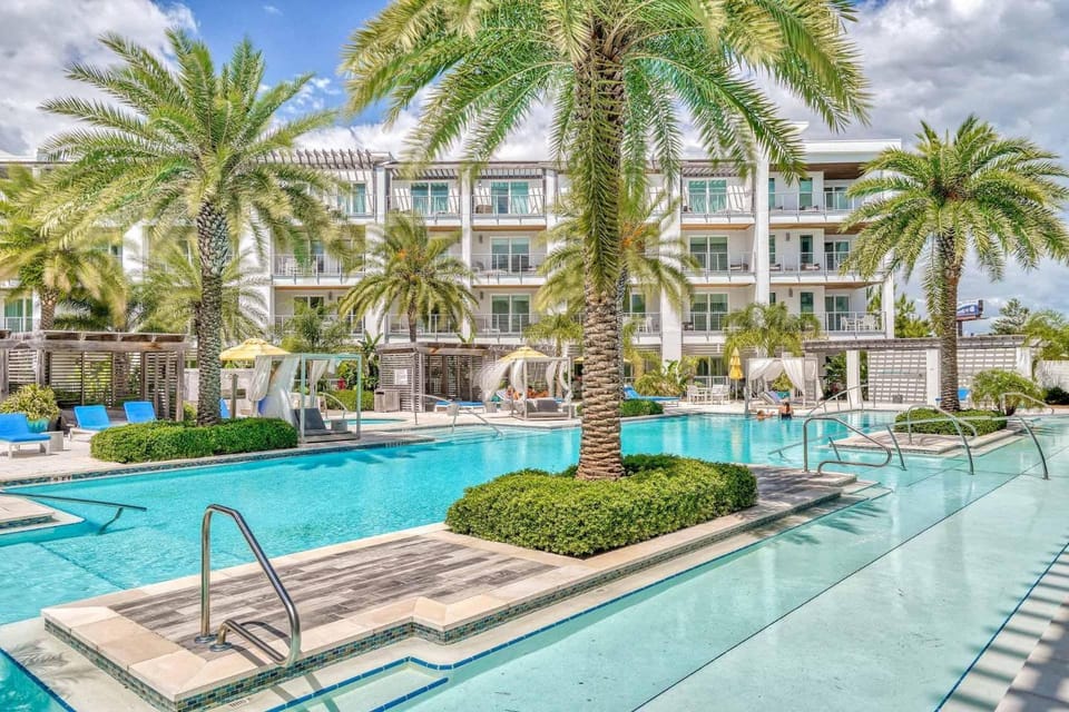 Cabanas and Sunsets House in Inlet Beach