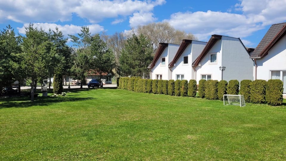 Property building, Spring, Garden, Garden view