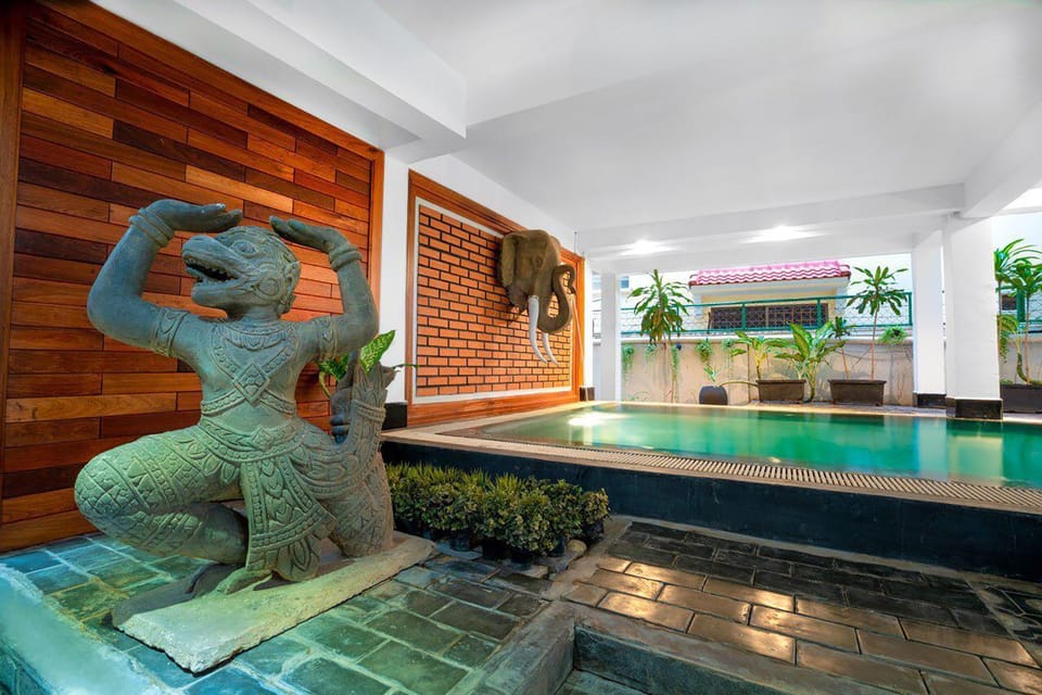 Swimming pool