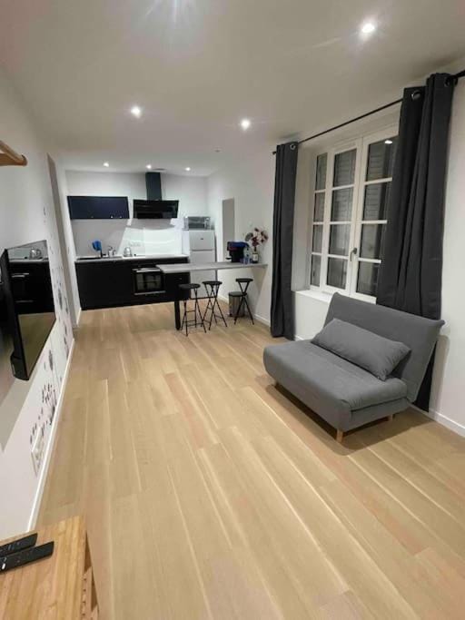 Appartement T2 à centre ville Apartment in Nouvelle-Aquitaine