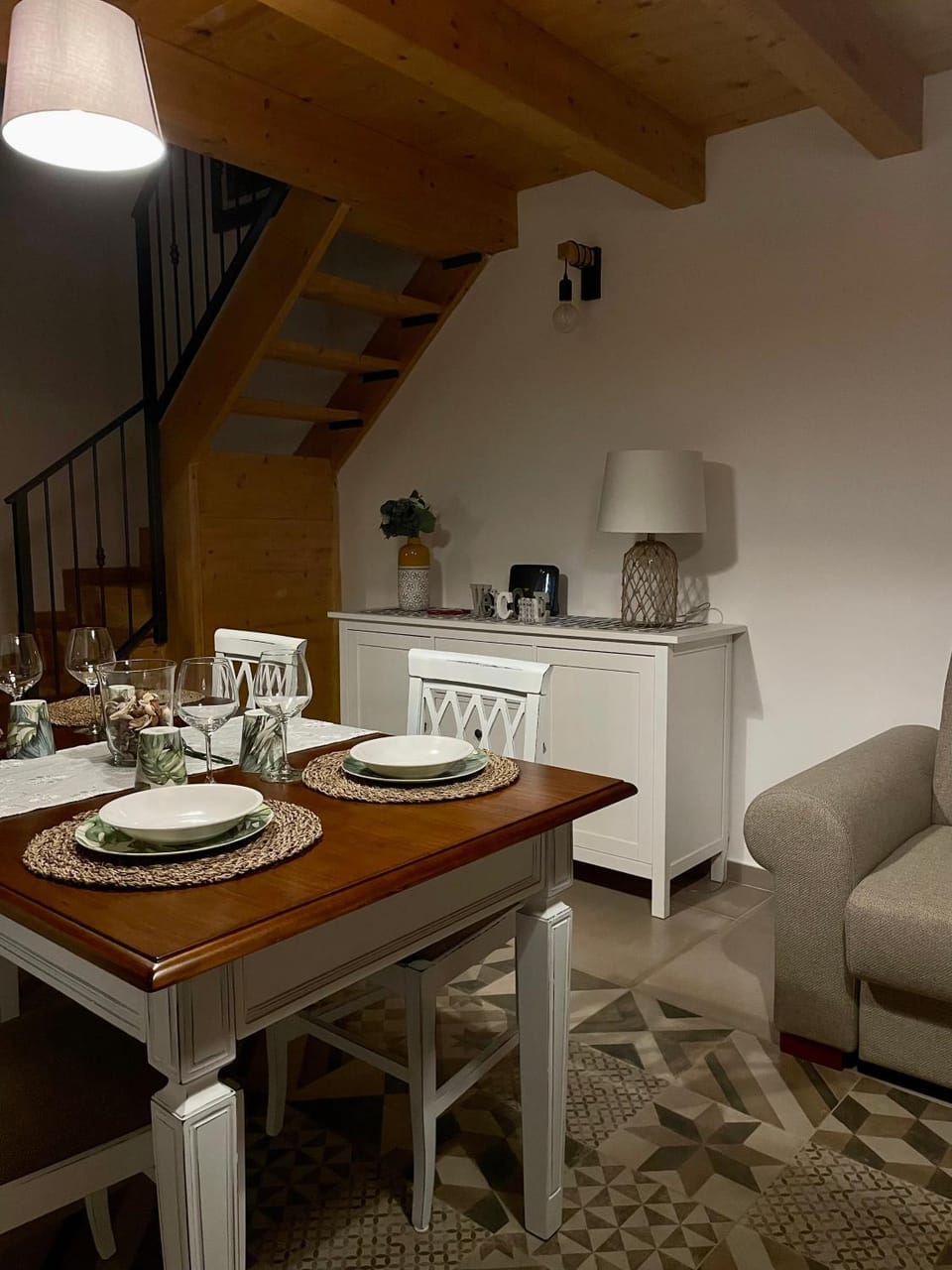 Living room, Dining area