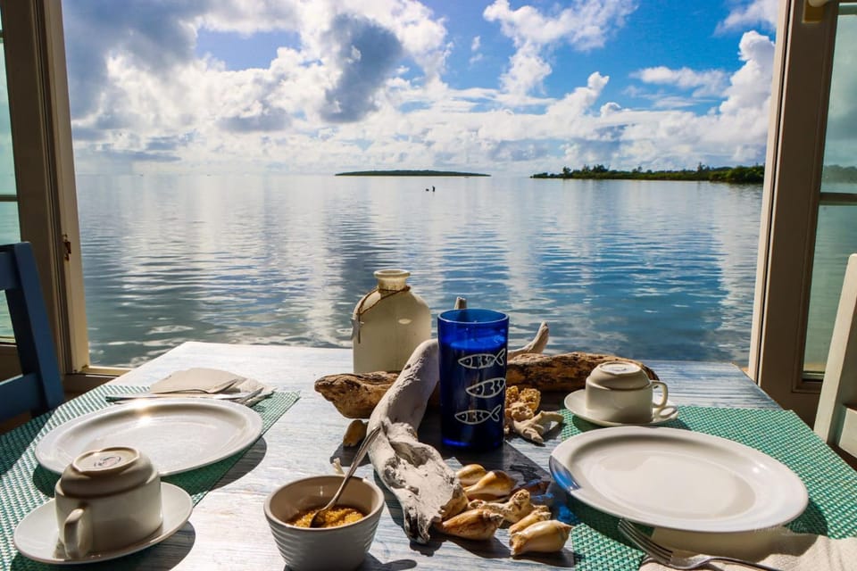 Day, Natural landscape, Coffee/tea facilities, Food and drinks, Dining area, Food