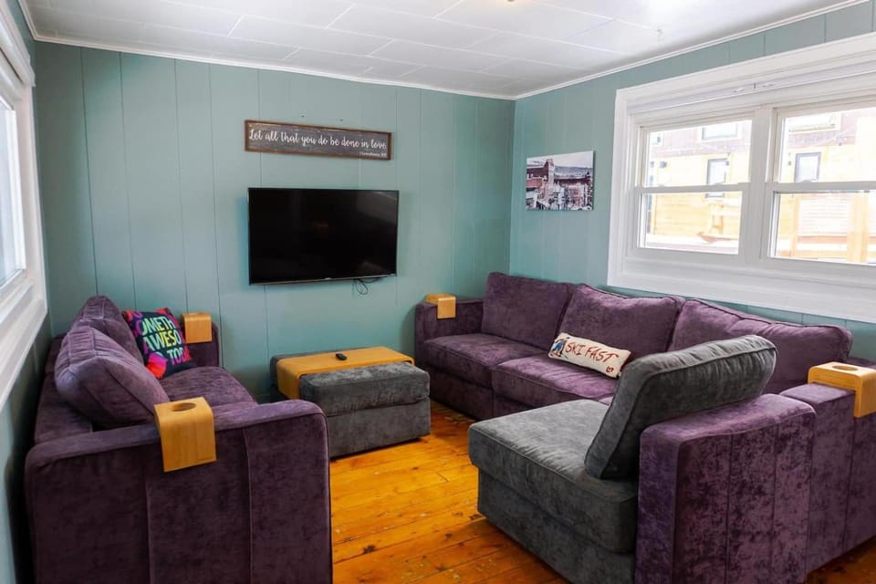 Lodge on Leiter with hot tub! House in Leadville