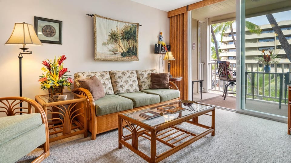Ocean & Lagoon View Condo! - Hale Kona Kai 309 by Casago Kona House in Holualoa