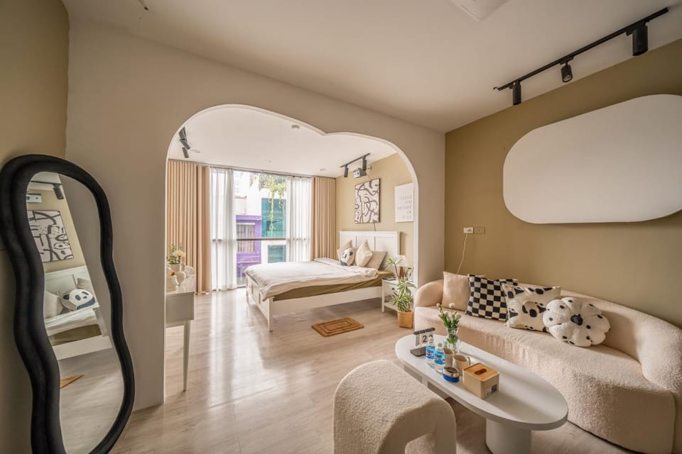 Living room, Photo of the whole room, Seating area
