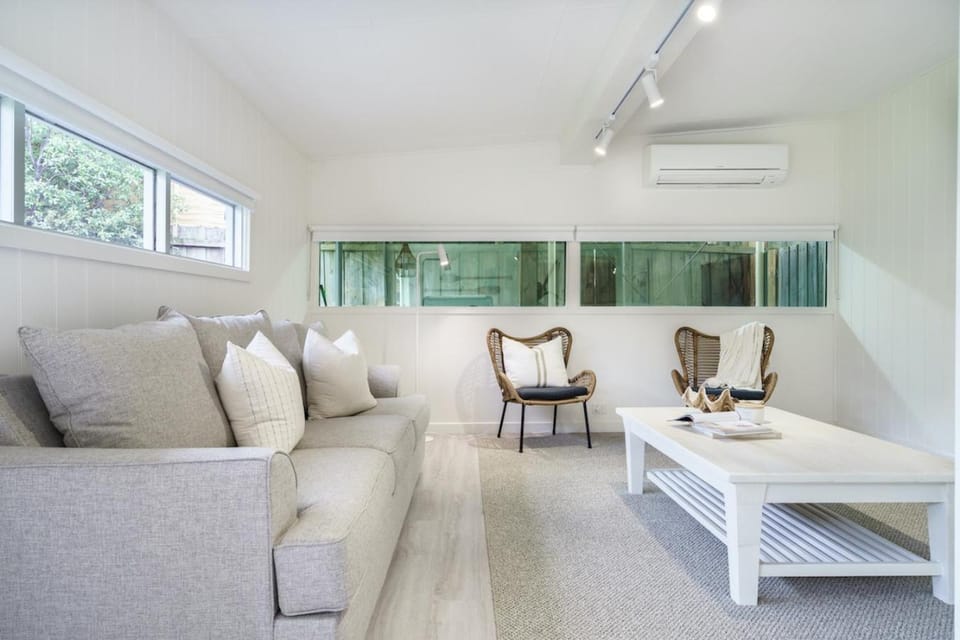 Living room, air conditioner