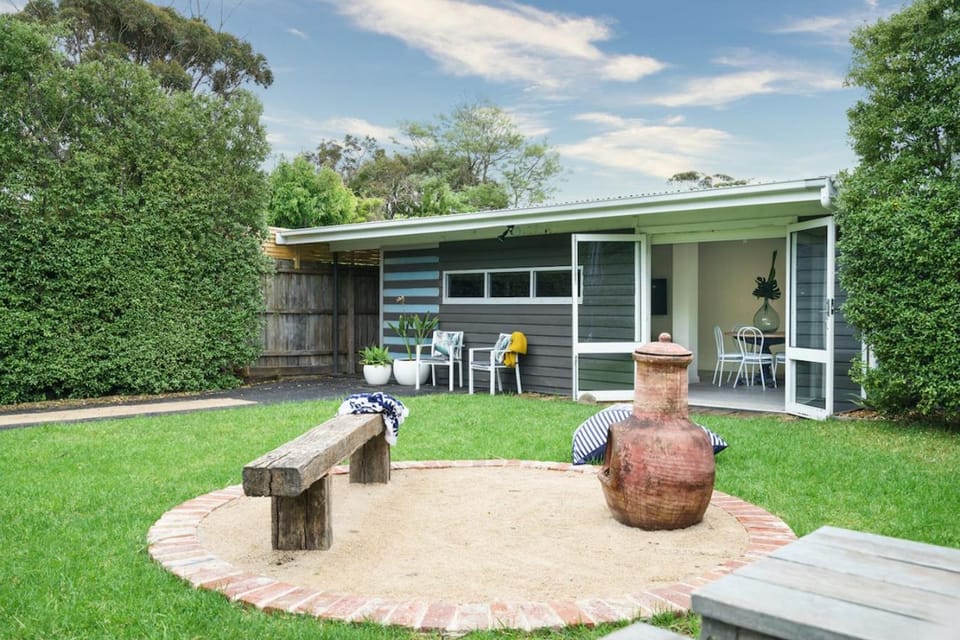 Property building, Patio, Garden, Garden