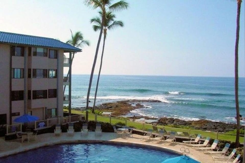 Property building, Natural landscape, Beach, Pool view, Sea view, Swimming pool