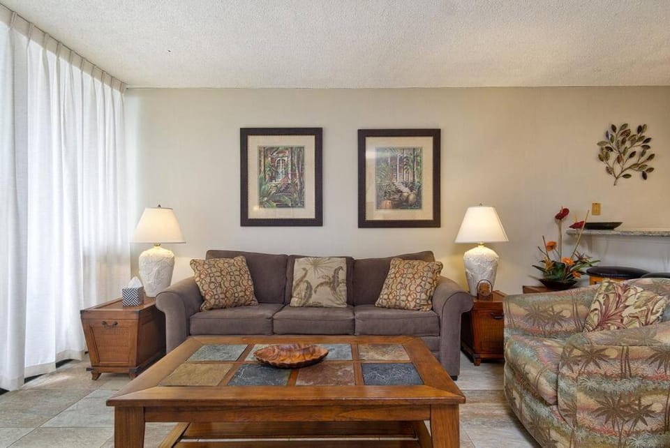 Inviting Condo with a Stunning Ocean View! - Kona Reef C-22 by Casago Kona House in Holualoa