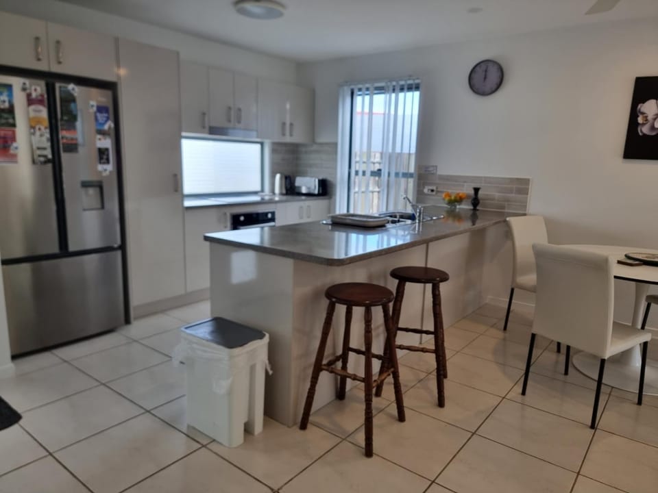Breakfast, kitchen