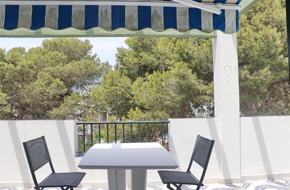 Off site, Balcony/Terrace