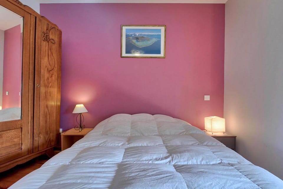 Living room, Bedroom