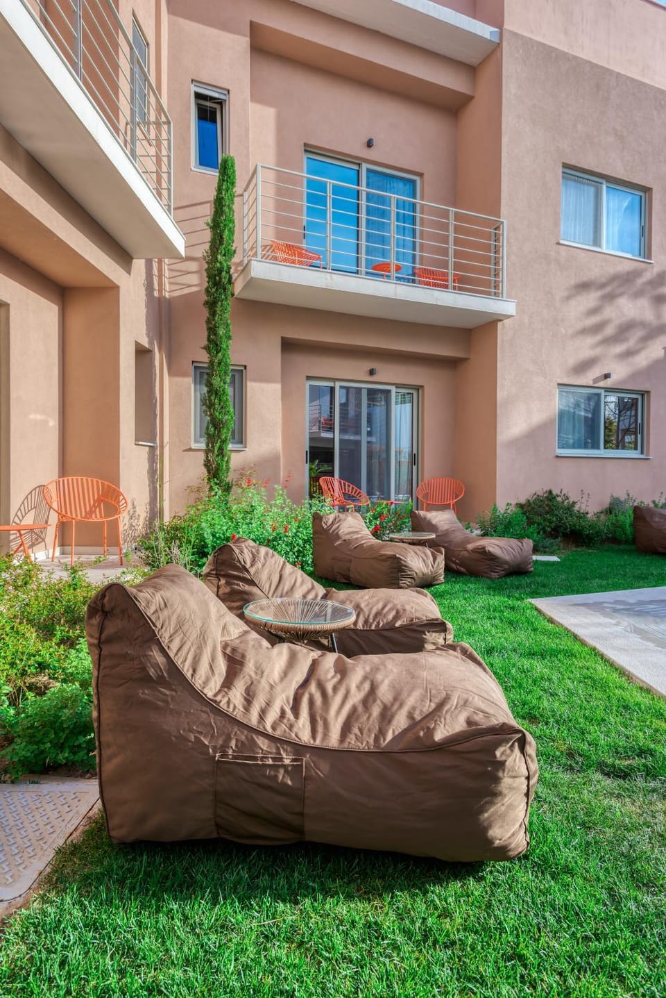 Garden, Seating area, Garden view