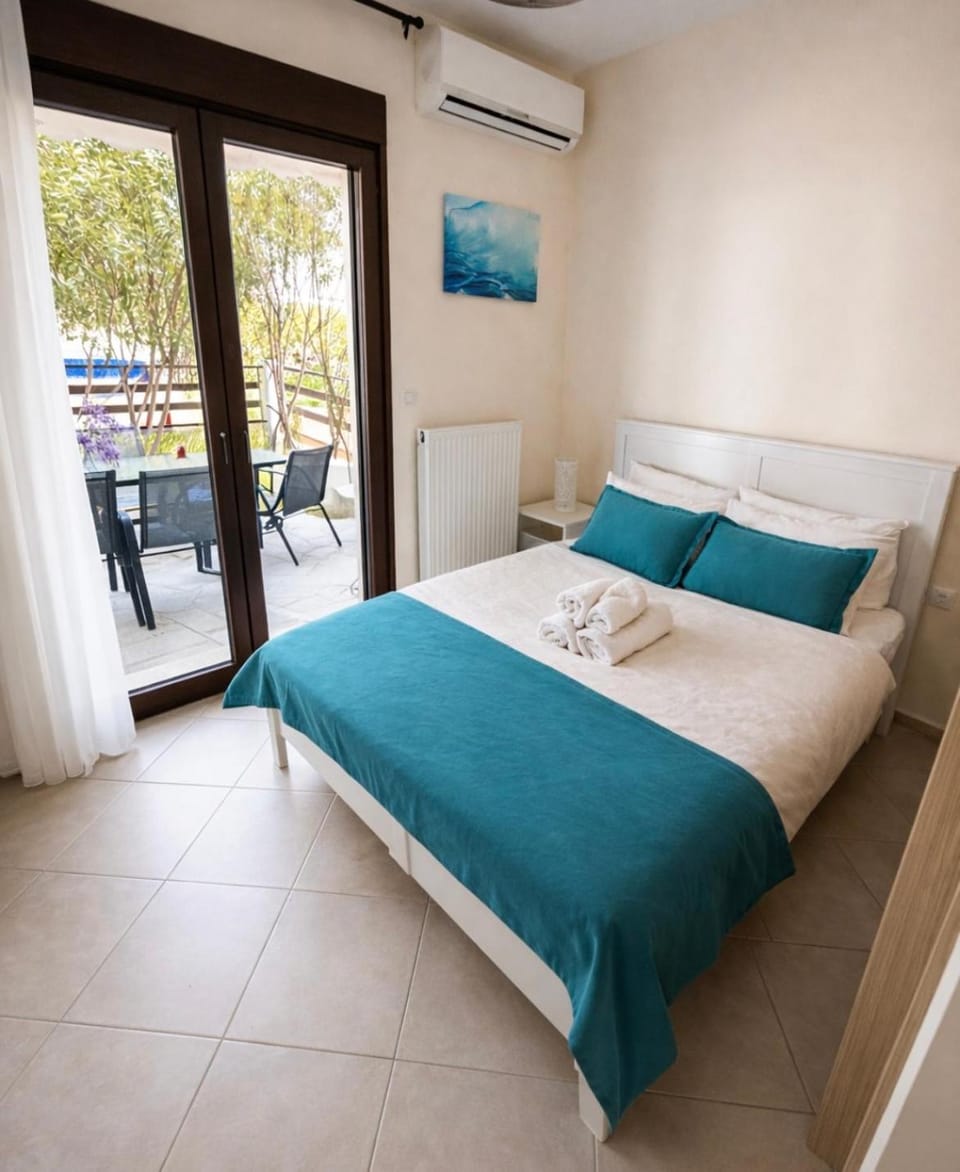 R LUX villa - 250m from beautiful beach and center Villa in Halkidiki