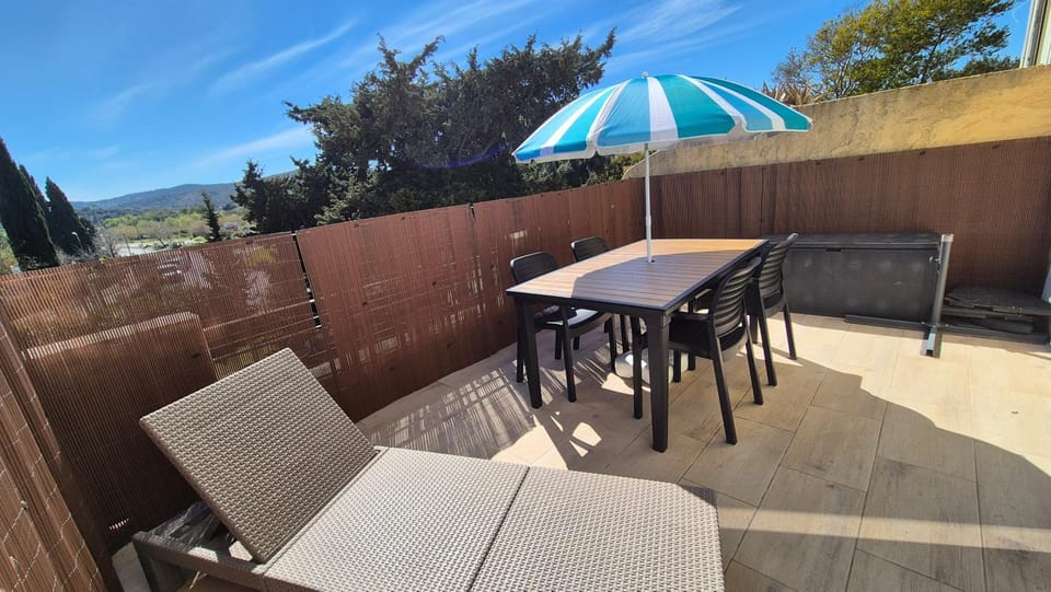 Balcony/Terrace, Balcony/Terrace, Dining area