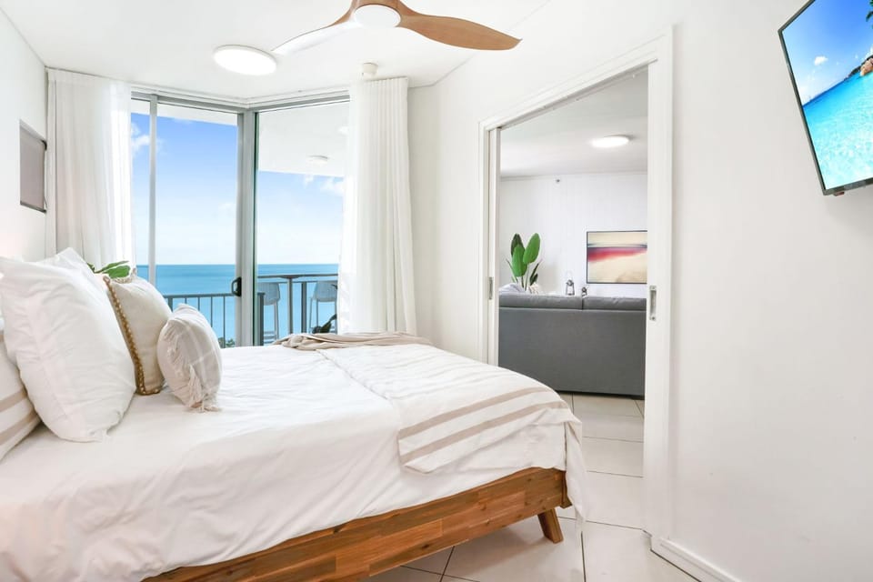 Ocean Views at Mantra Trilogy Apartment in Cairns