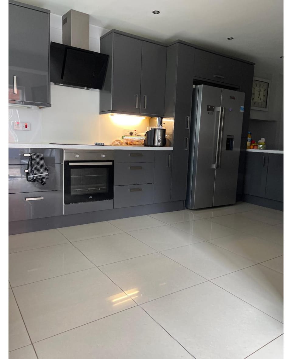 Kitchen or kitchenette, minibar, pet friendly, toaster