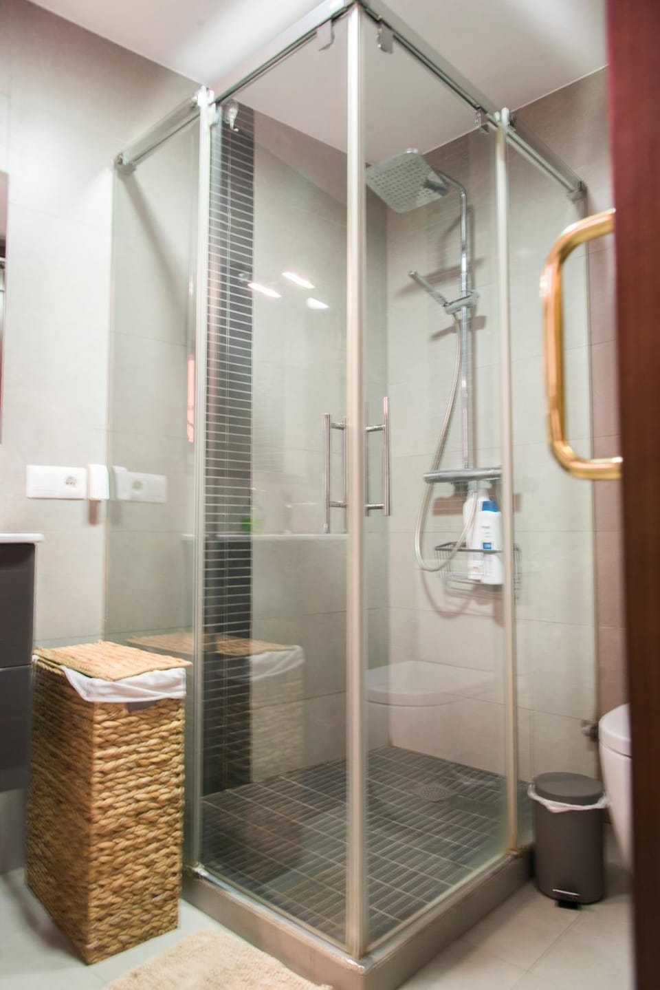 Shower, Bathroom