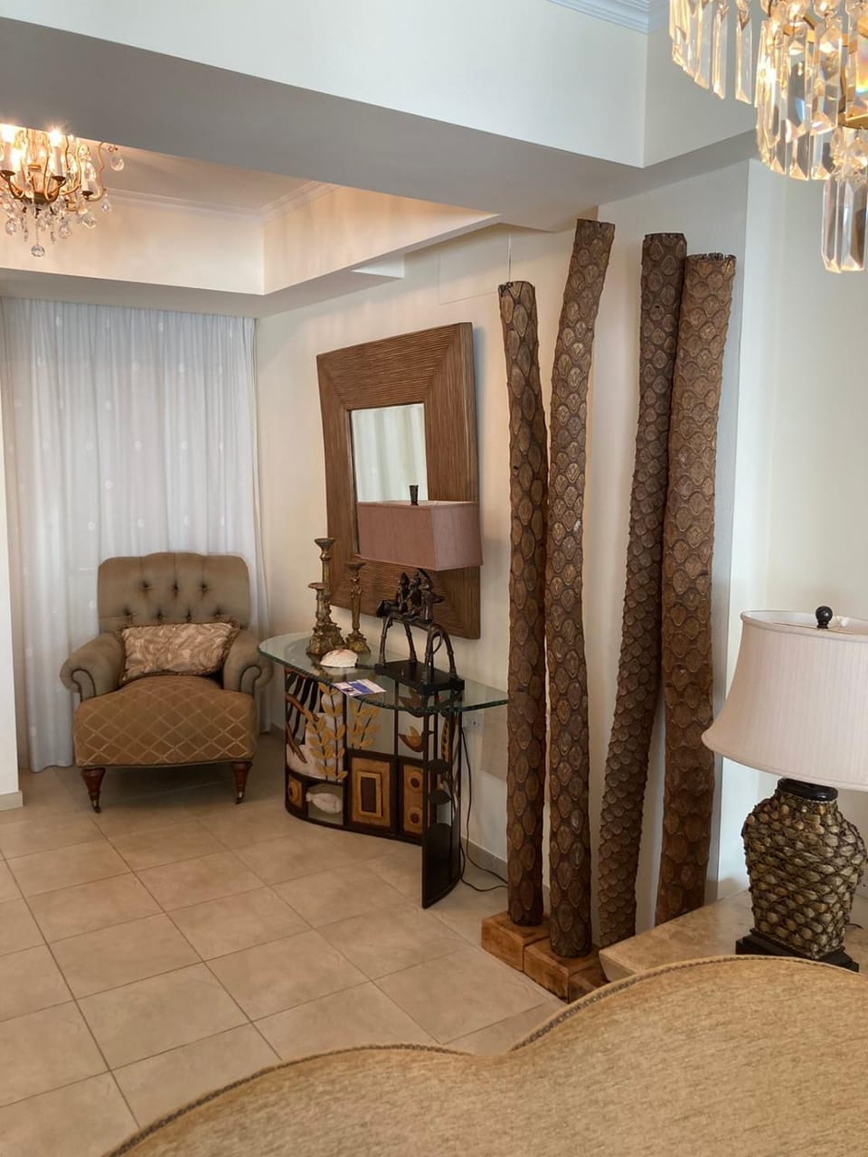 Living room, Seating area