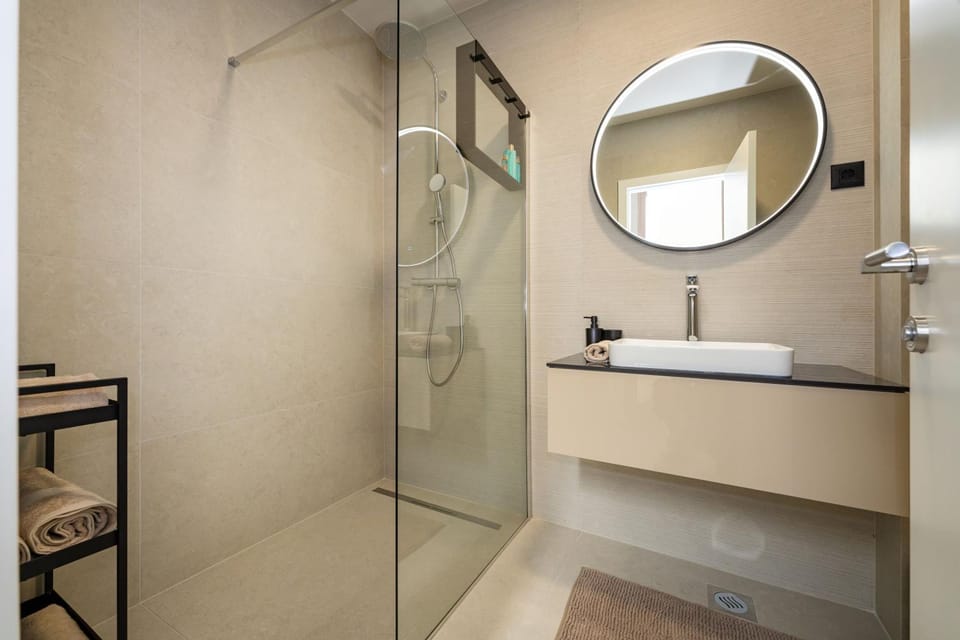 Shower, Bathroom