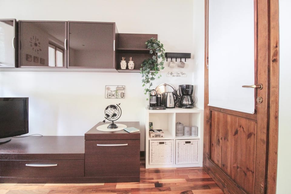 TV and multimedia, Coffee/tea facilities, Kitchen or kitchenette