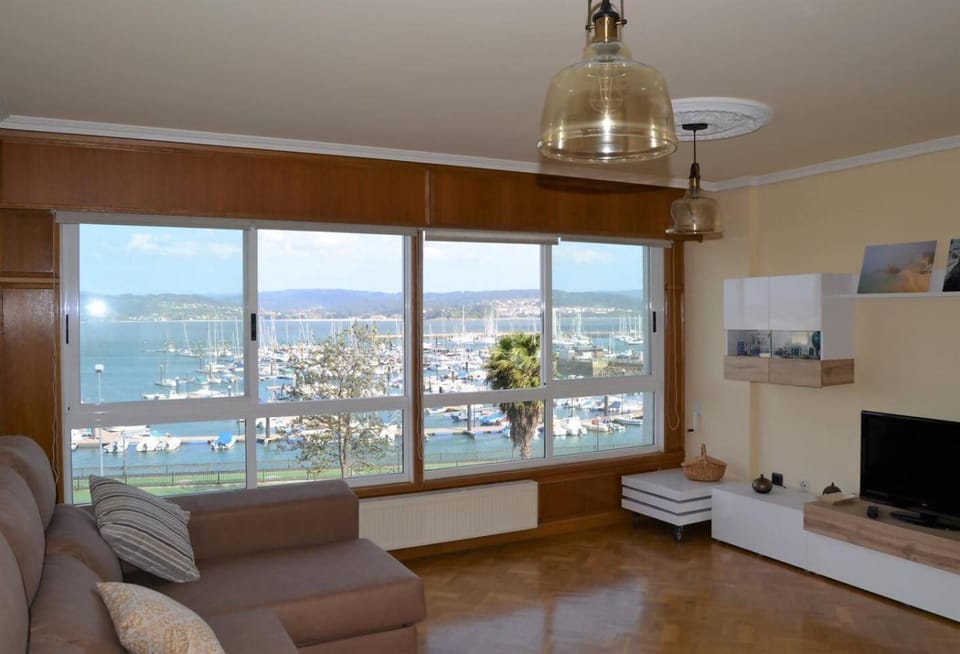 Acogedor piso con vistas en Sada Apartment in Galicia