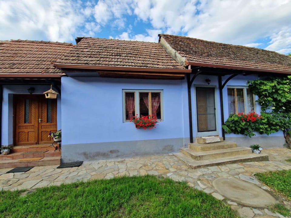 FLORESTI HOUSE 21 House in Brașov County