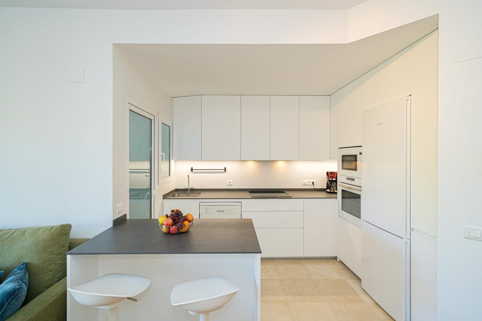 Kitchen or kitchenette, Living room
