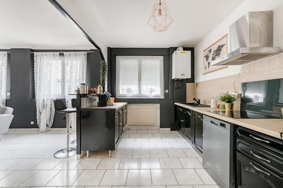 Le City Center spacieux et chic Apartment in Saint-Étienne