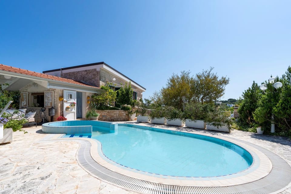 Property building, Swimming pool