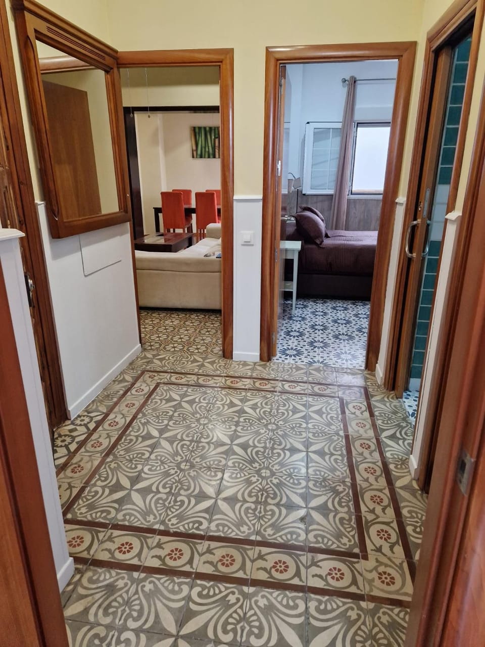 Photo of the whole room