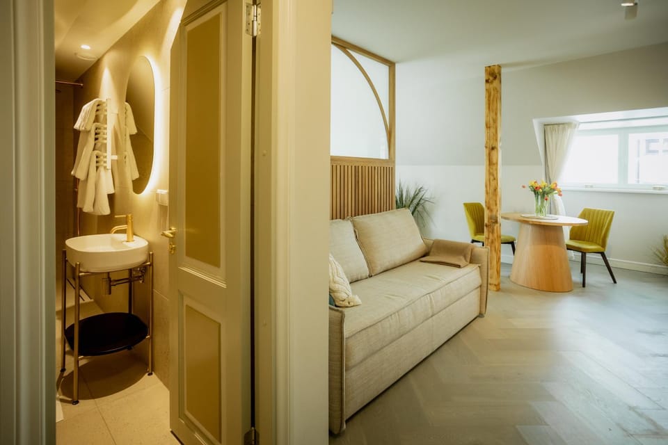 Bathroom, Living room, Seating area
