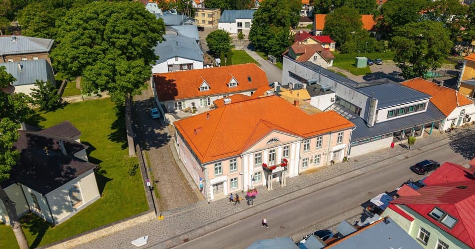 Property building, Neighbourhood, Bird's eye view, City view, Street view, Location