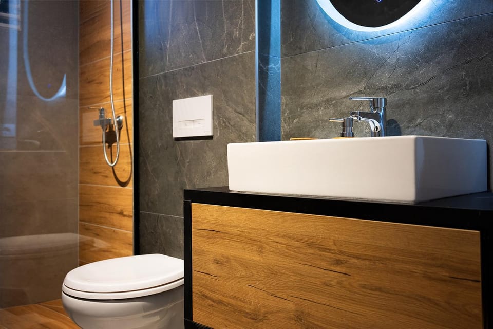 Shower, Toilet, Bathroom