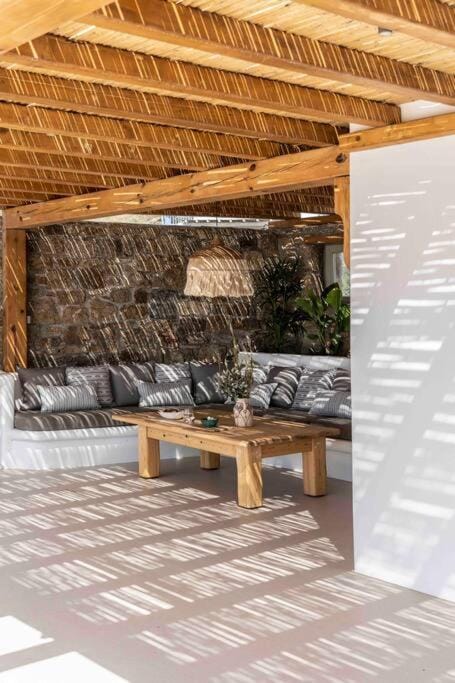 Villa Stephanie with heated pool, by Red Windmill Villas Villa in Mykonos, Mikonos 846 00, Greece