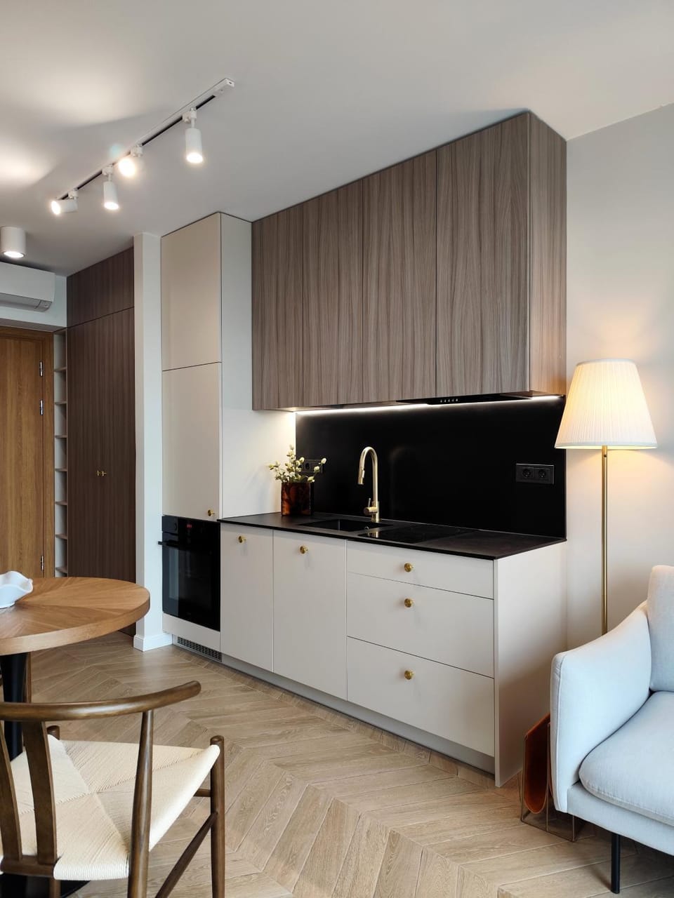 EASY RENT Apartments - Unia Art Residence 127, Basen & SPA, Centrum 24h Check-in Apartment in Masovian Voivodeship
