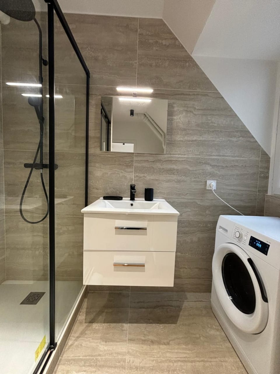 Shower, washing machine